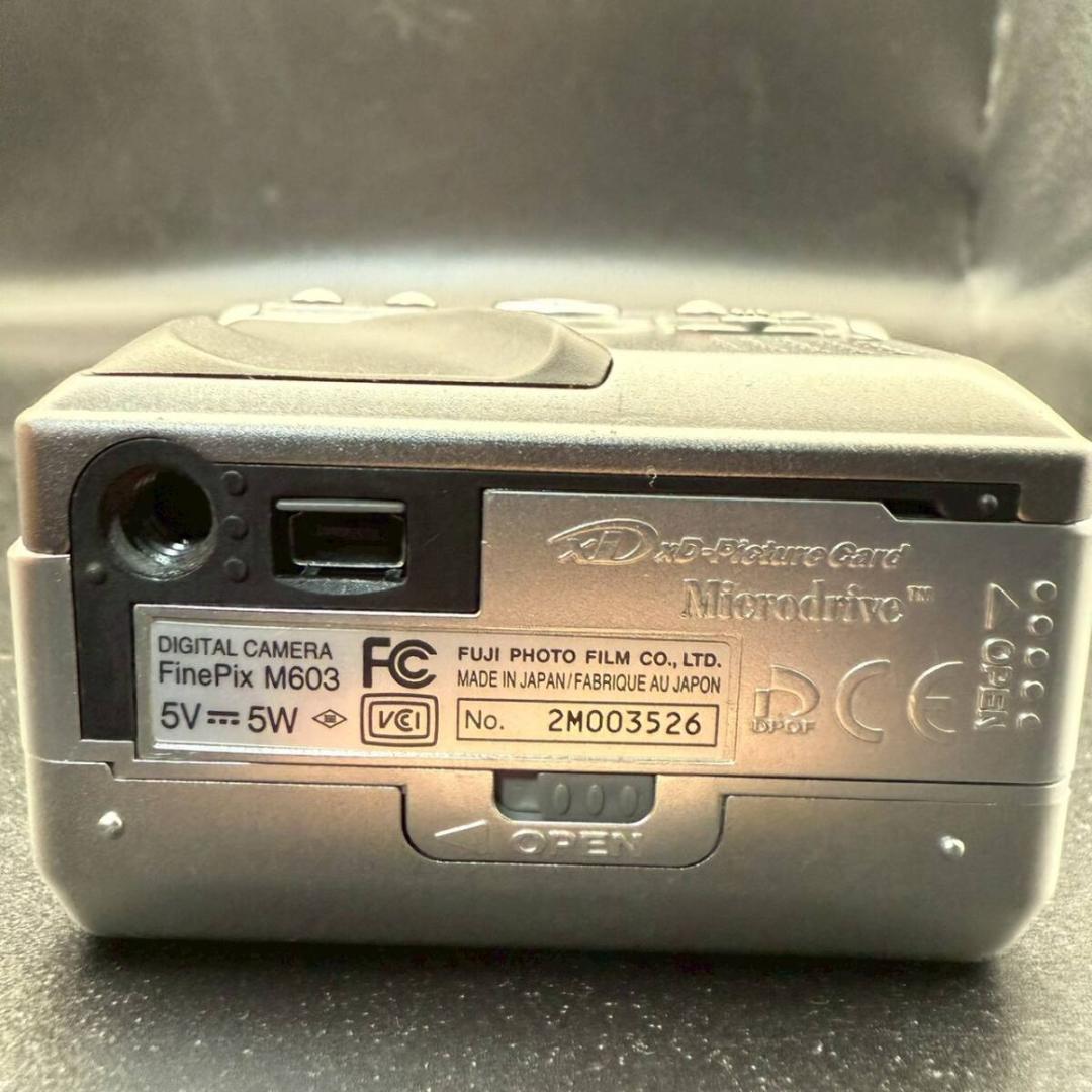 FUJIFILM フジフィルム FinePix M603 デジカメ
