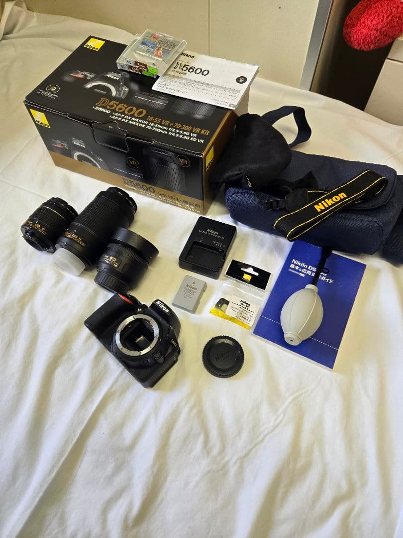 Nikon D5600 デジタル一眼レフカメラ ダブルズームキット