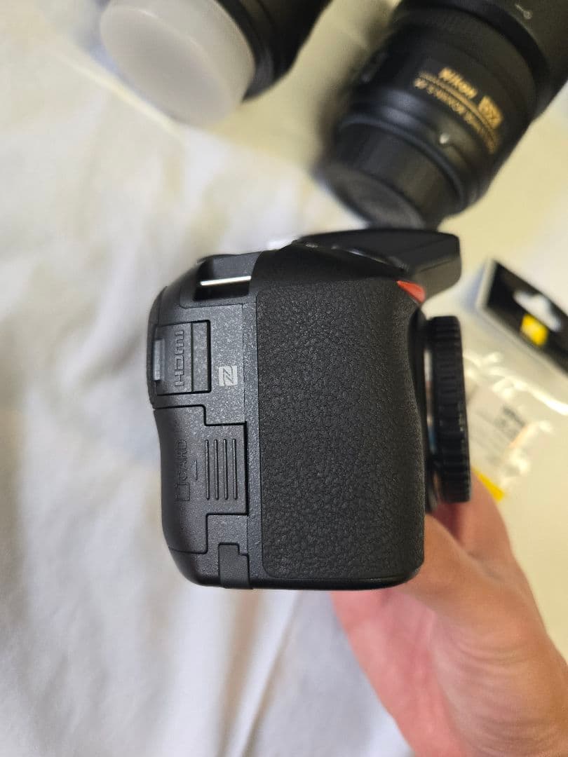 Nikon D5600 デジタル一眼レフカメラ ダブルズームキット