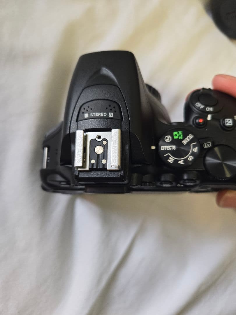 Nikon D5600 デジタル一眼レフカメラ ダブルズームキット