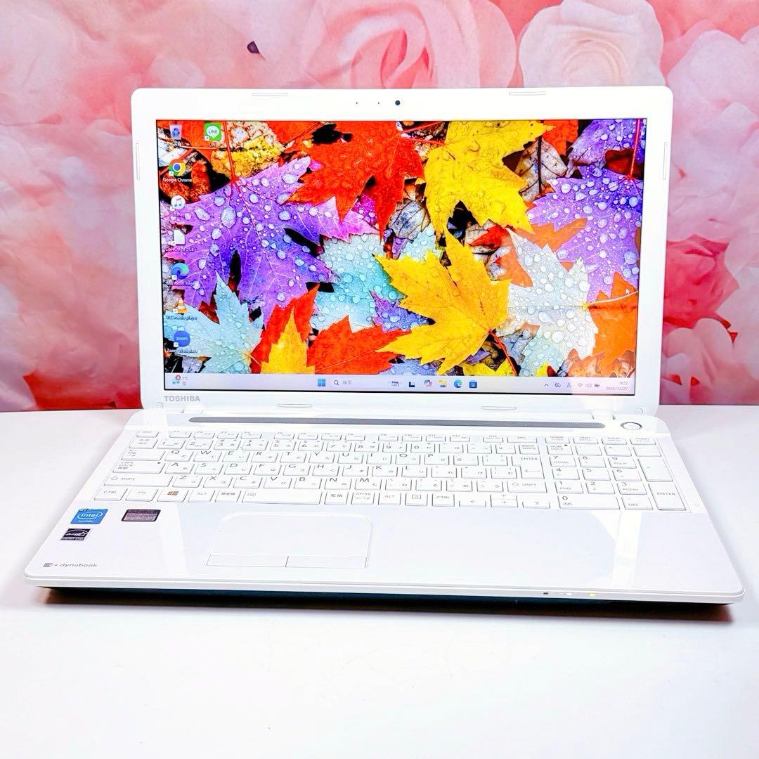 新品SSDで爆速✨windows11 ノートパソコン✨オフィス カメラ 白 薄型