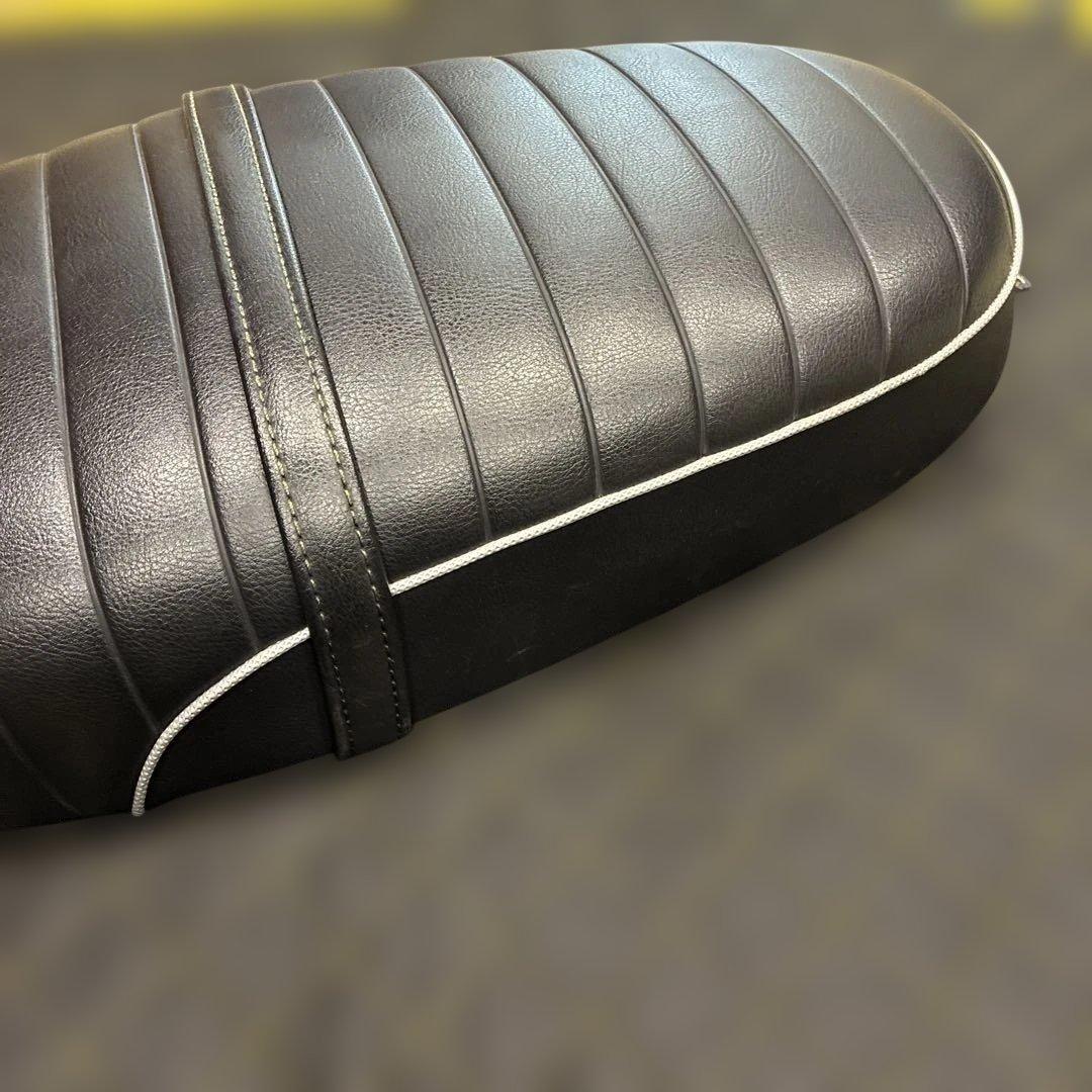 K&H スポーツスター用　ダブルシート　シルバーパイピング　04〜