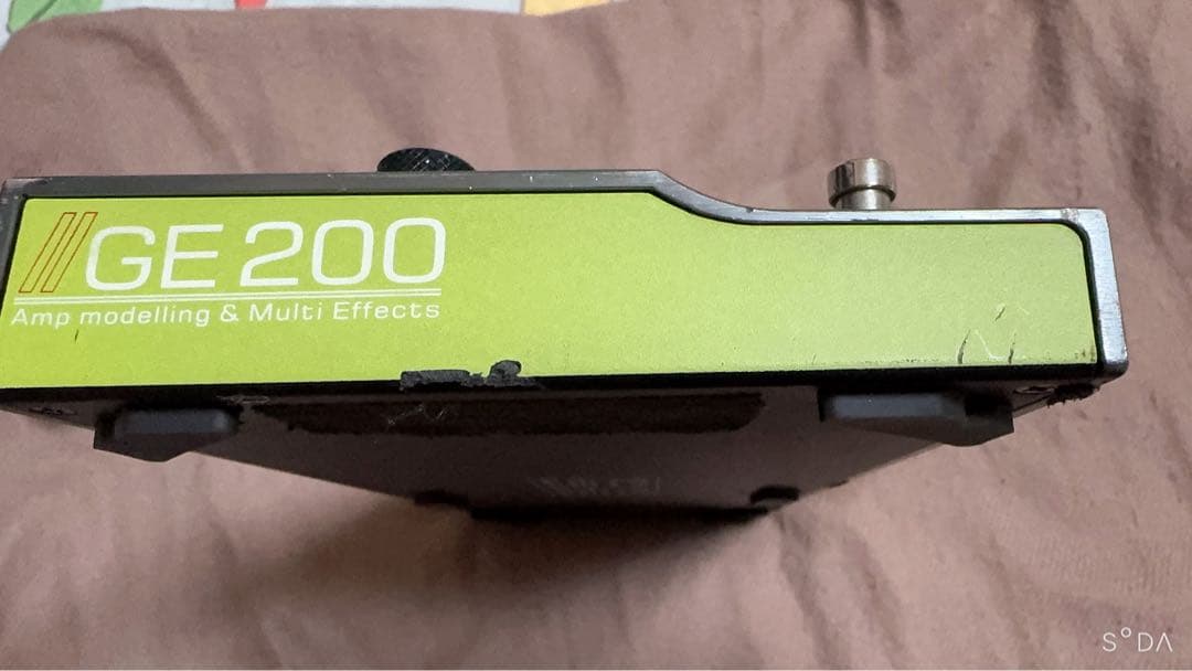 ギター mooer ge200