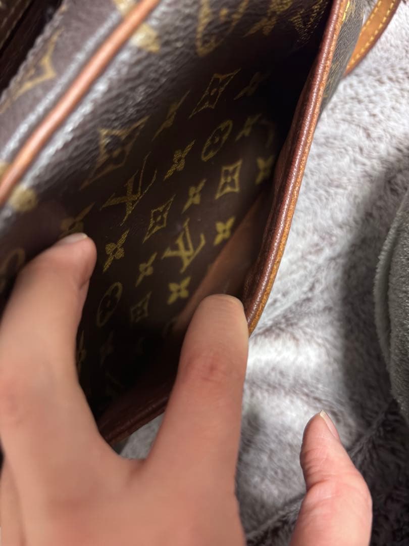 LOUIS VUITTON ルイヴィトン　モノグラム ブロワ ショルダーバッグ