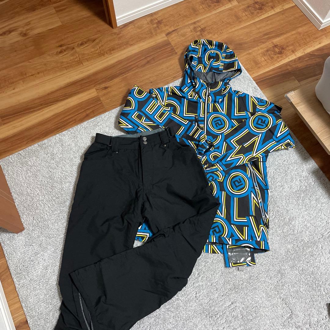 スノーボードウェアセット（ジャケット＆パンツ）