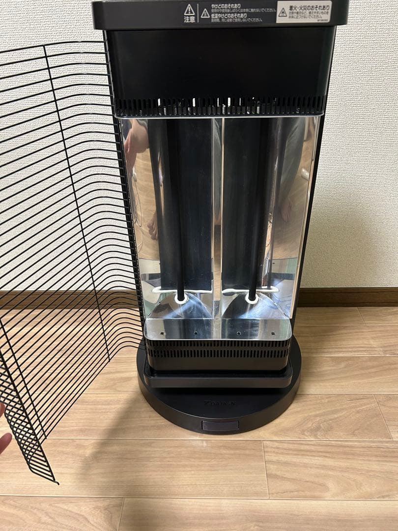 ダイキン　セラムヒート ERFT11XS-T 遠赤外線暖房機 2020年製