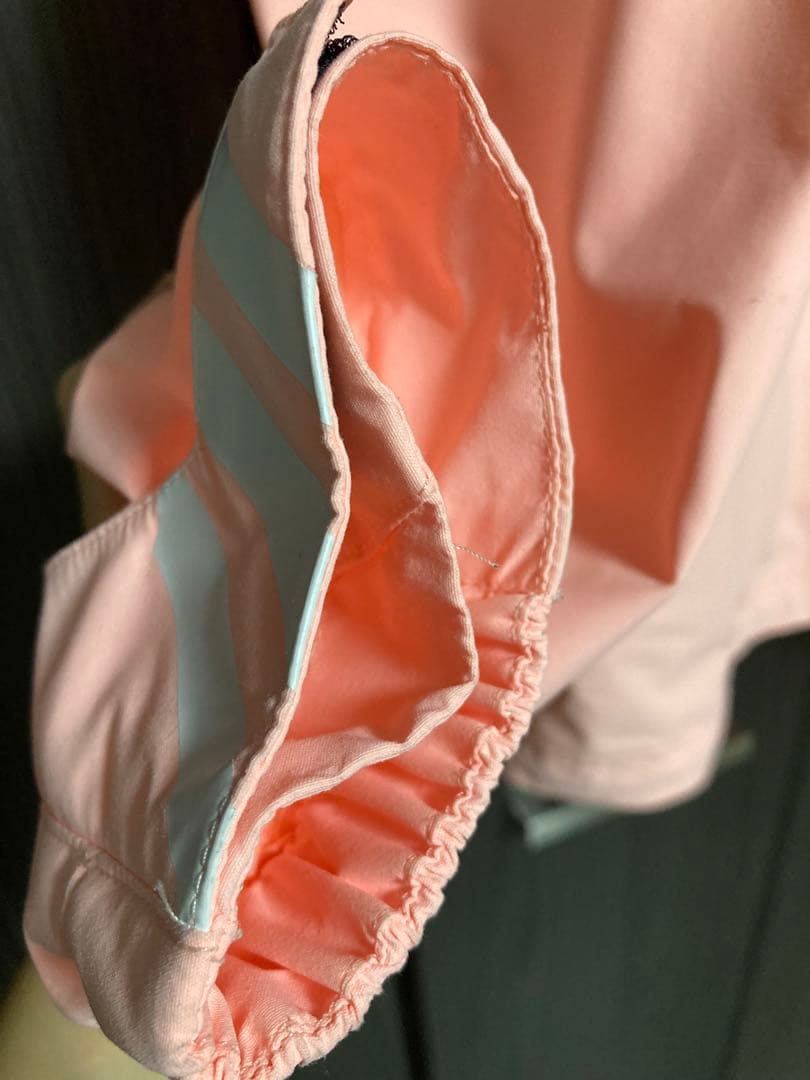 adidas ピンク フード付きジャケット Mサイズ　マークゴンザレスコラボ