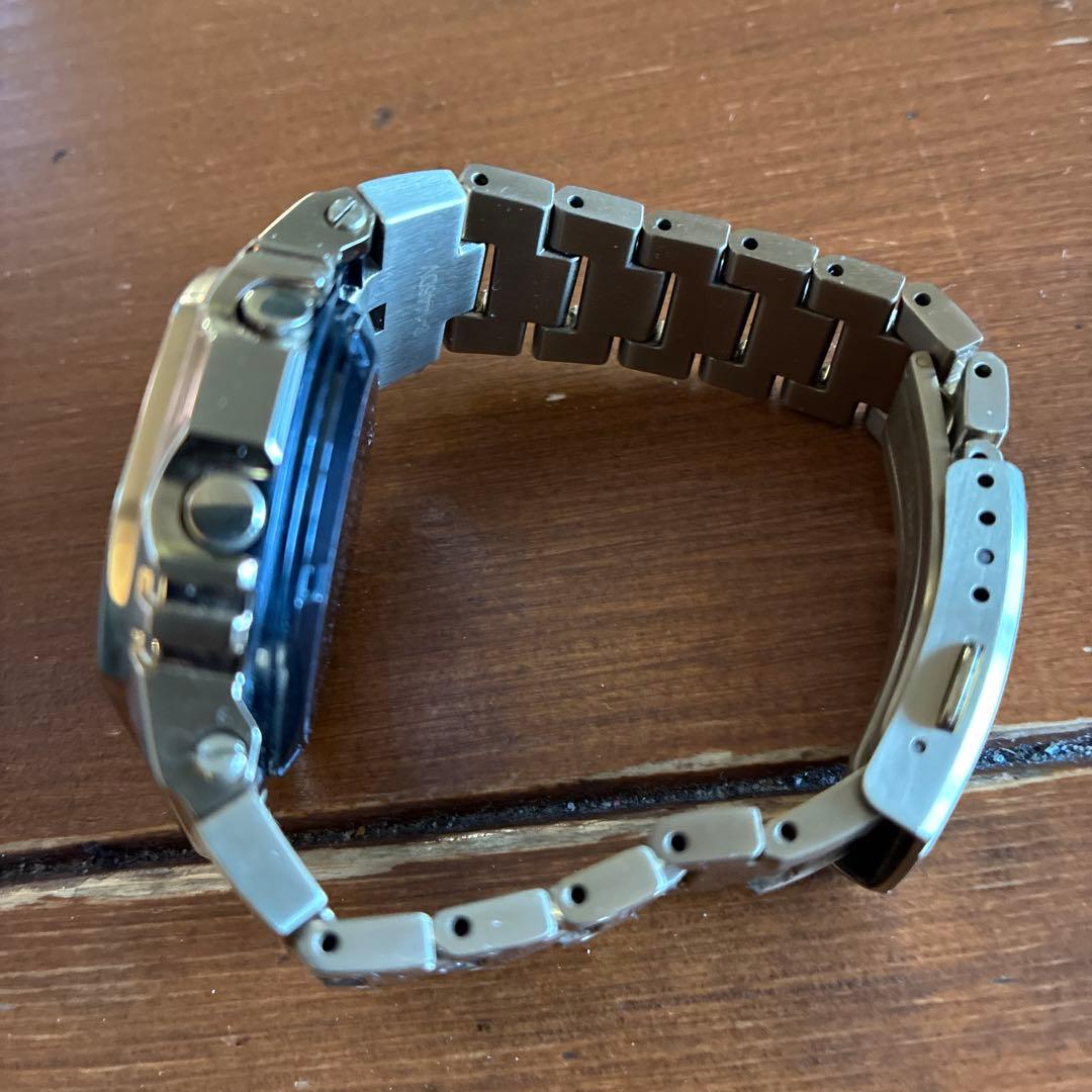 G-SHOCK デジタル腕時計 ゴールド　GMW-B5000GD-9JF