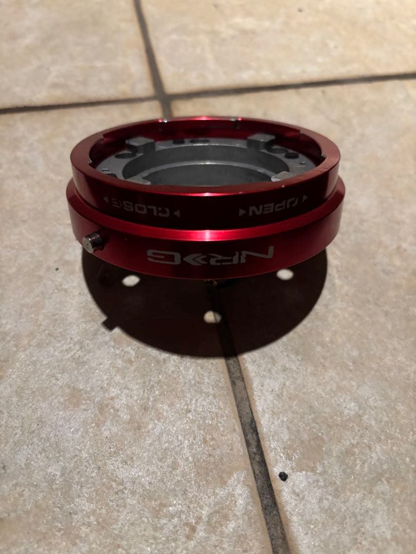 NRG 薄型クイックリリース　レッド　手渡しのみ