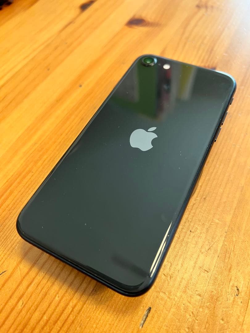iPhoneSE第2世代　ブラック 128GB