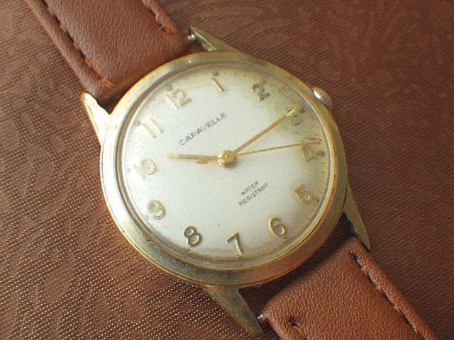 【1960年代頃】ブローバ キャラベル ゴールドケース ヴィンテージ手巻き腕時計