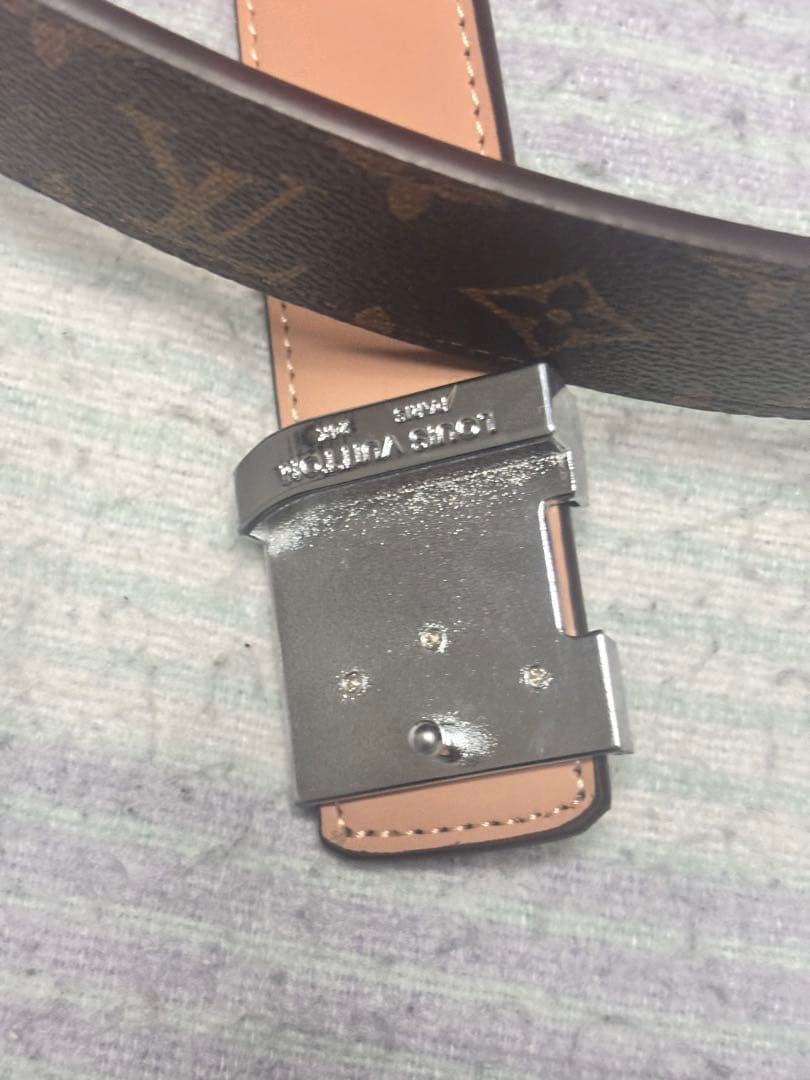 ルイヴィトン　LV ベルト