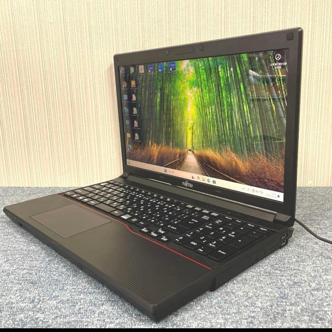 ノートパソコン　Windows11　オフィス付き　爆速SSD搭載　初期設定済み