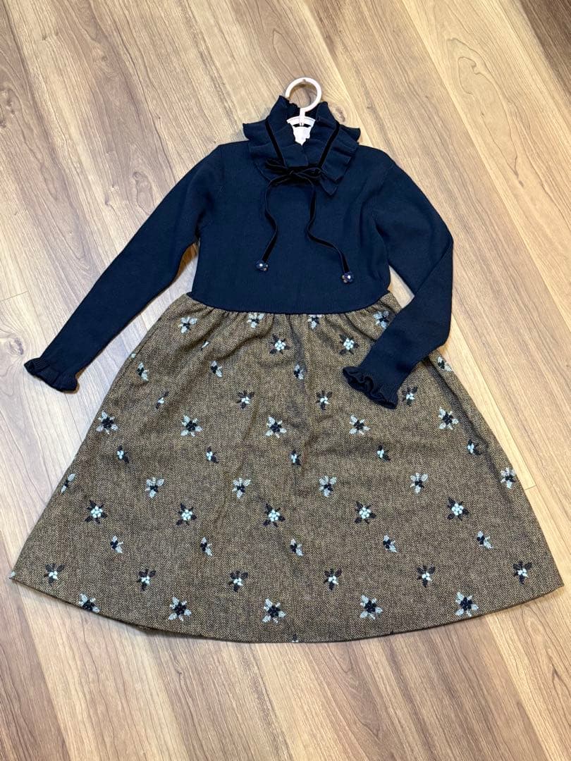 familiar フリルリボン付きハイネックワンピース 130cm 紺×茶　美品