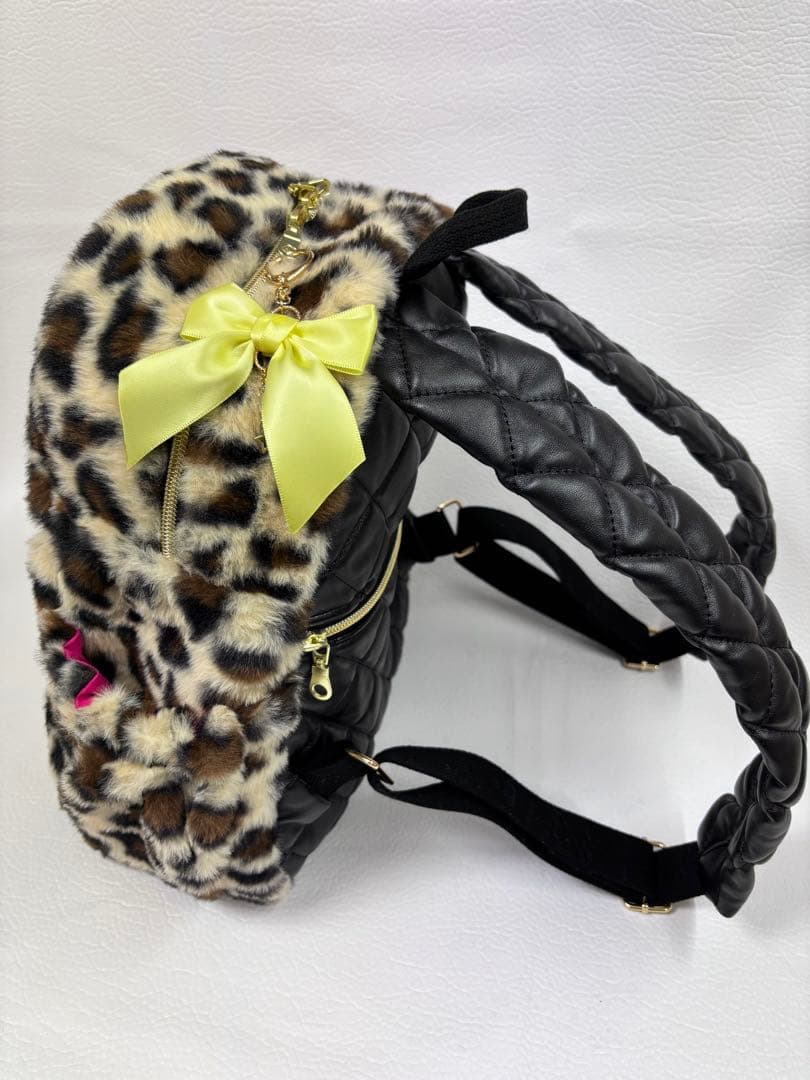 ハンドメイド　ファーショルダー紐　ファーリュック