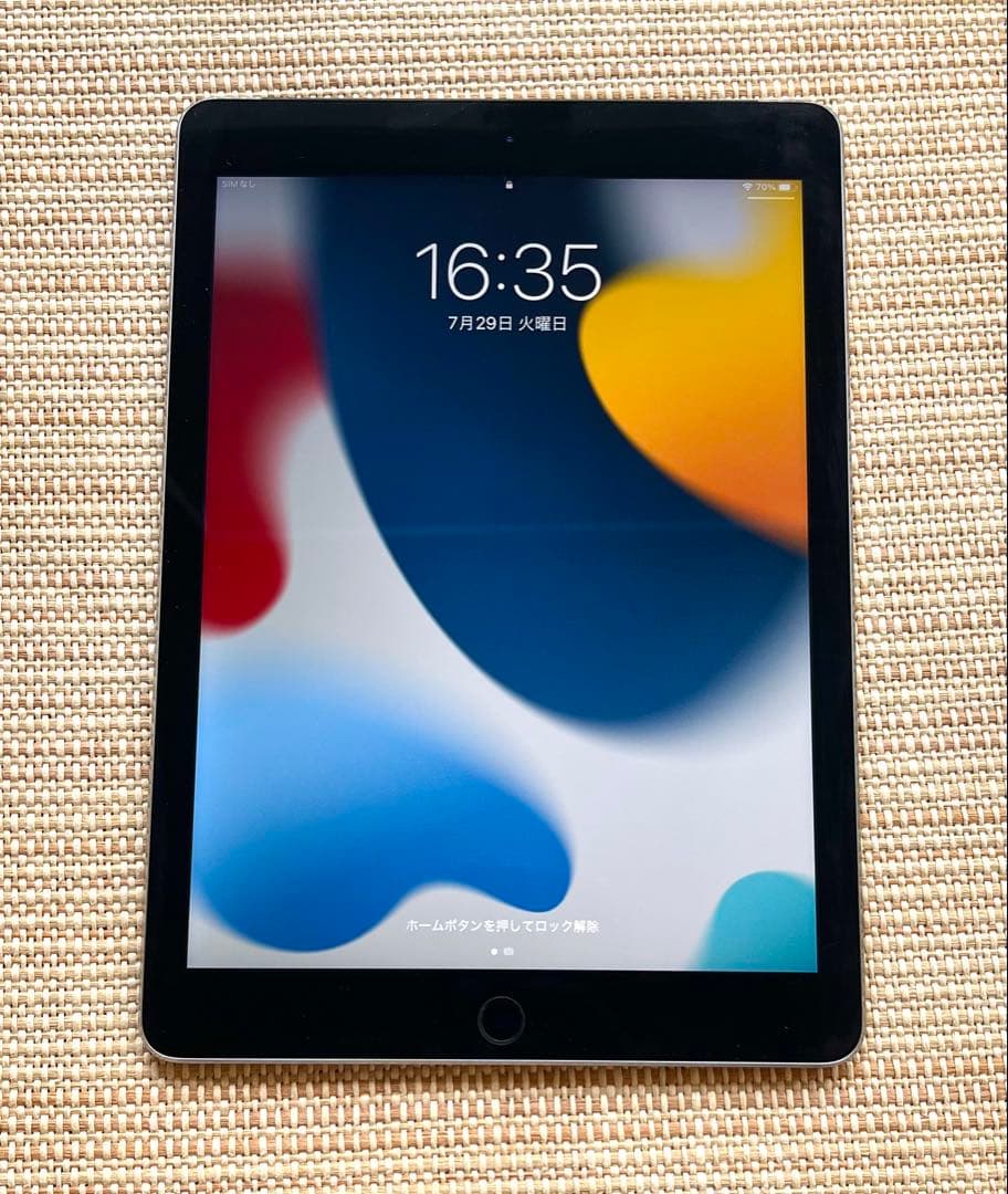iPad Air2 バッテリー98% 16G wifi+cellular