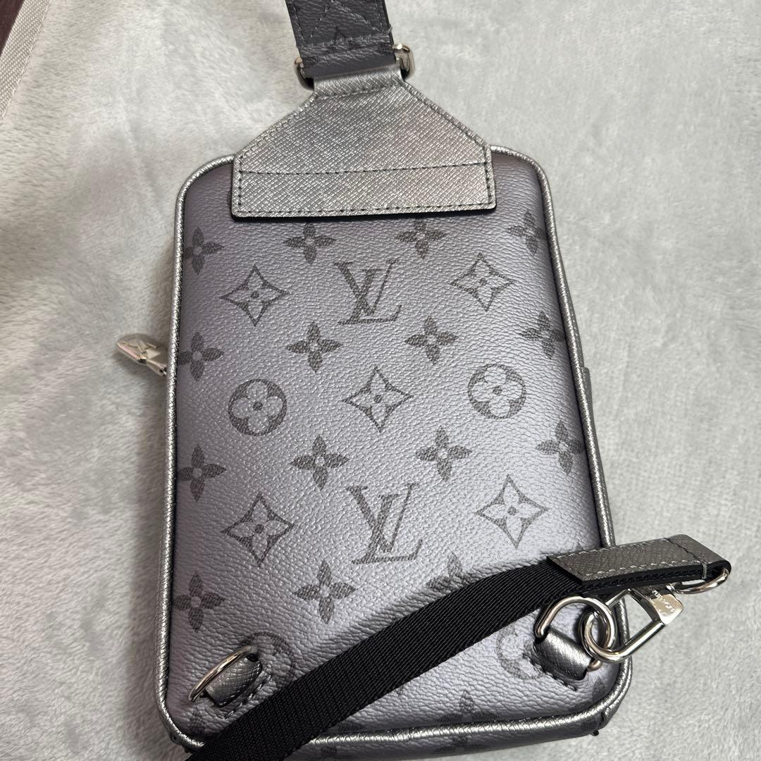 【値下げ⠀】LOUIS VUITTON ウエストバッグ タイガラマ M30833