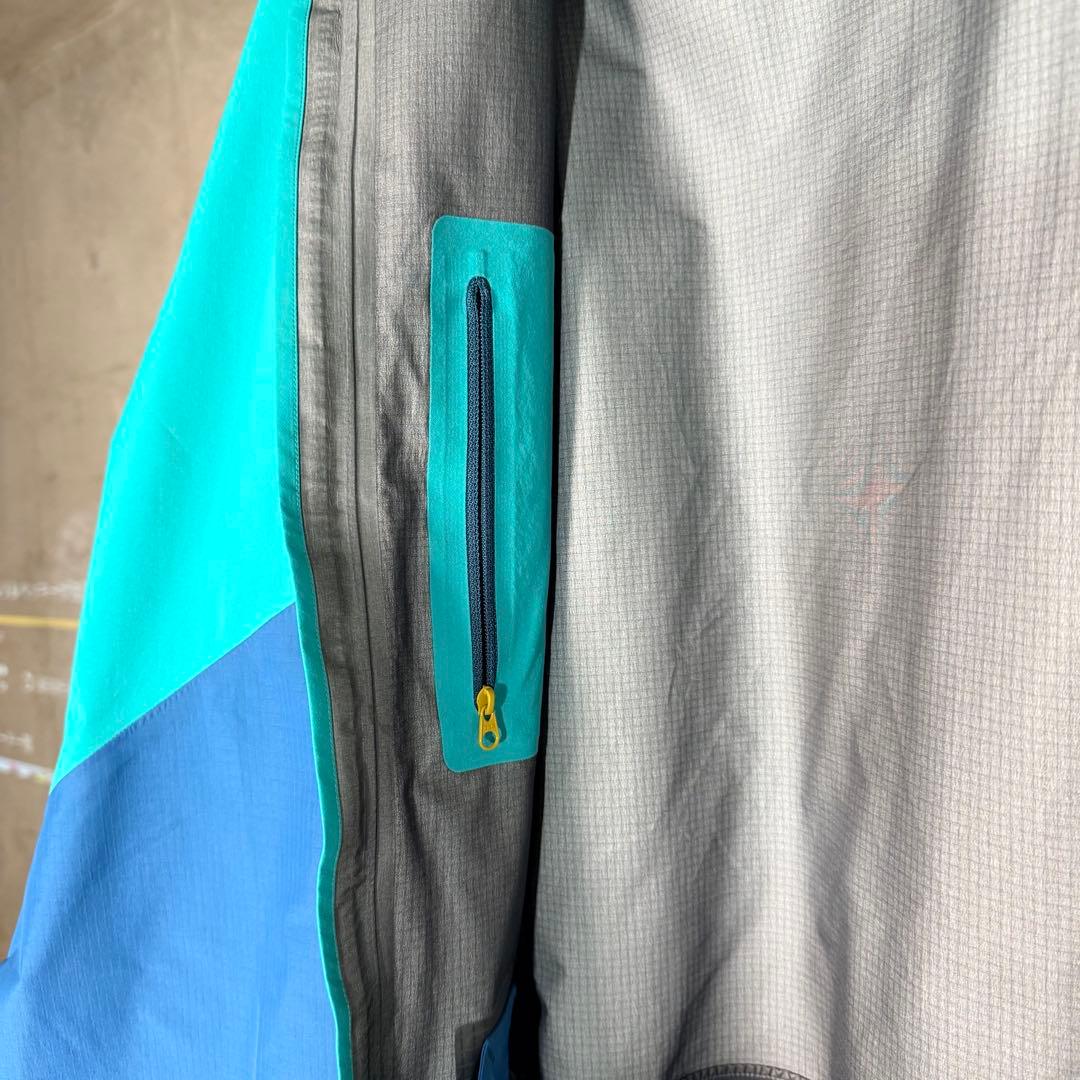希少カラー arc'teryx RUSH Jacket gore-tex