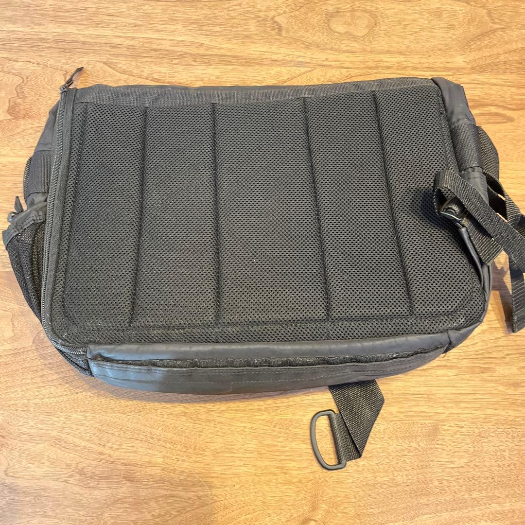 HEAD PORTER ヘッドポーター メッセンジャーバックA4収納