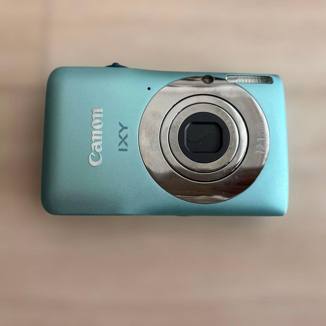Canon コンパクトデジタルカメラIXY200F
