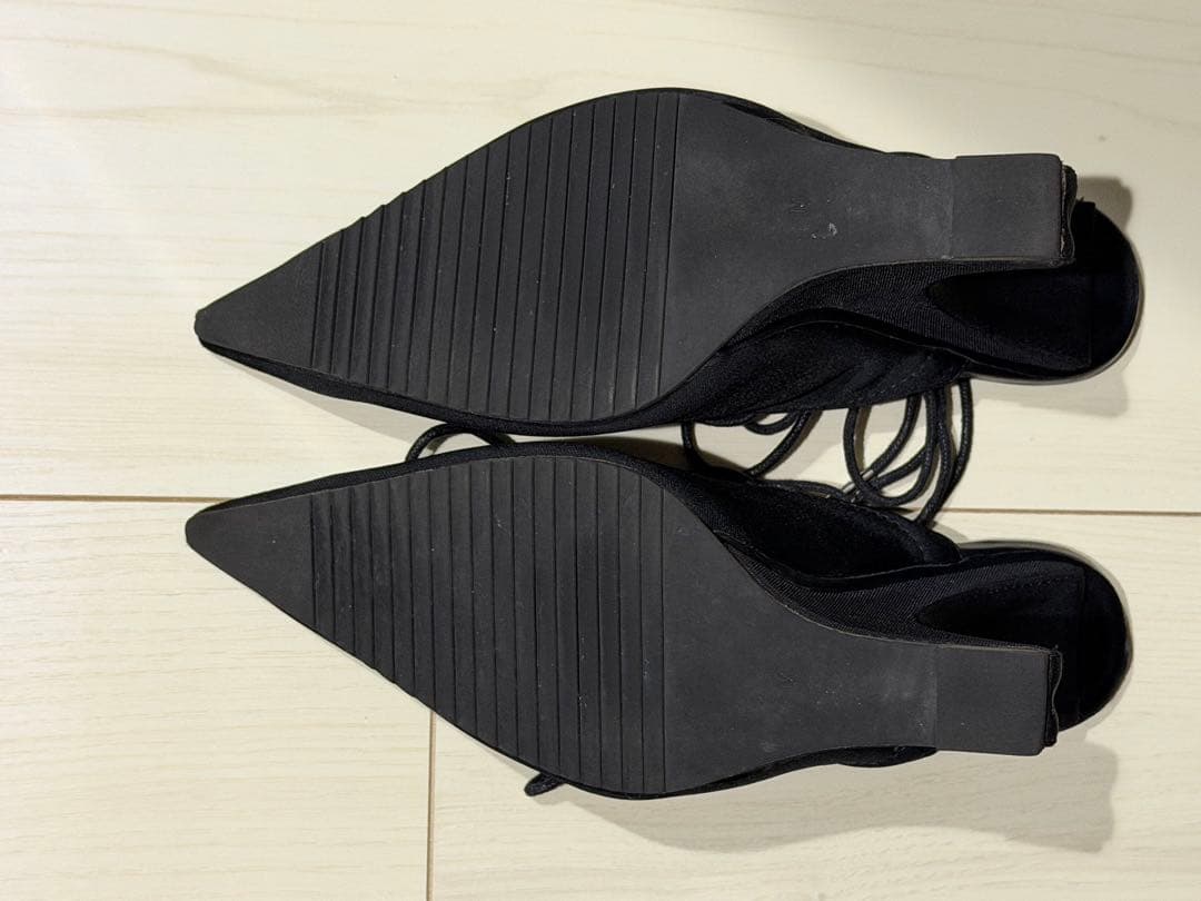 YELLO レースアップヒール