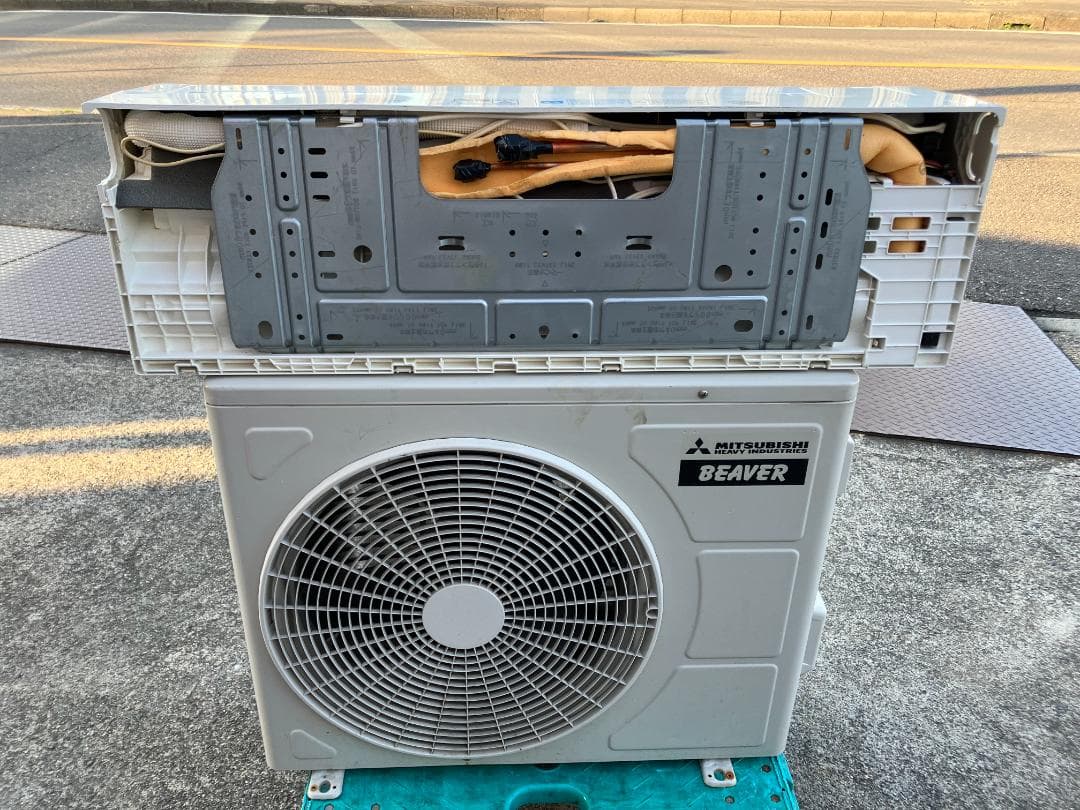 愛知岐阜/送料込★三菱　2.2kWエアコン(６畳)SRK22RX-W　2020年