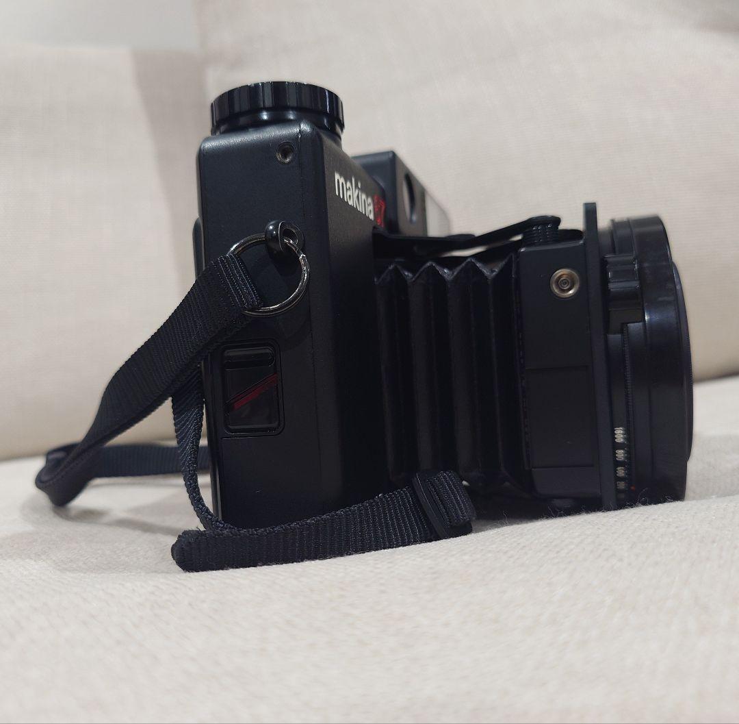 フィルムカメラ PLAUBEL makina67 NIKKOR 1:2 80mm