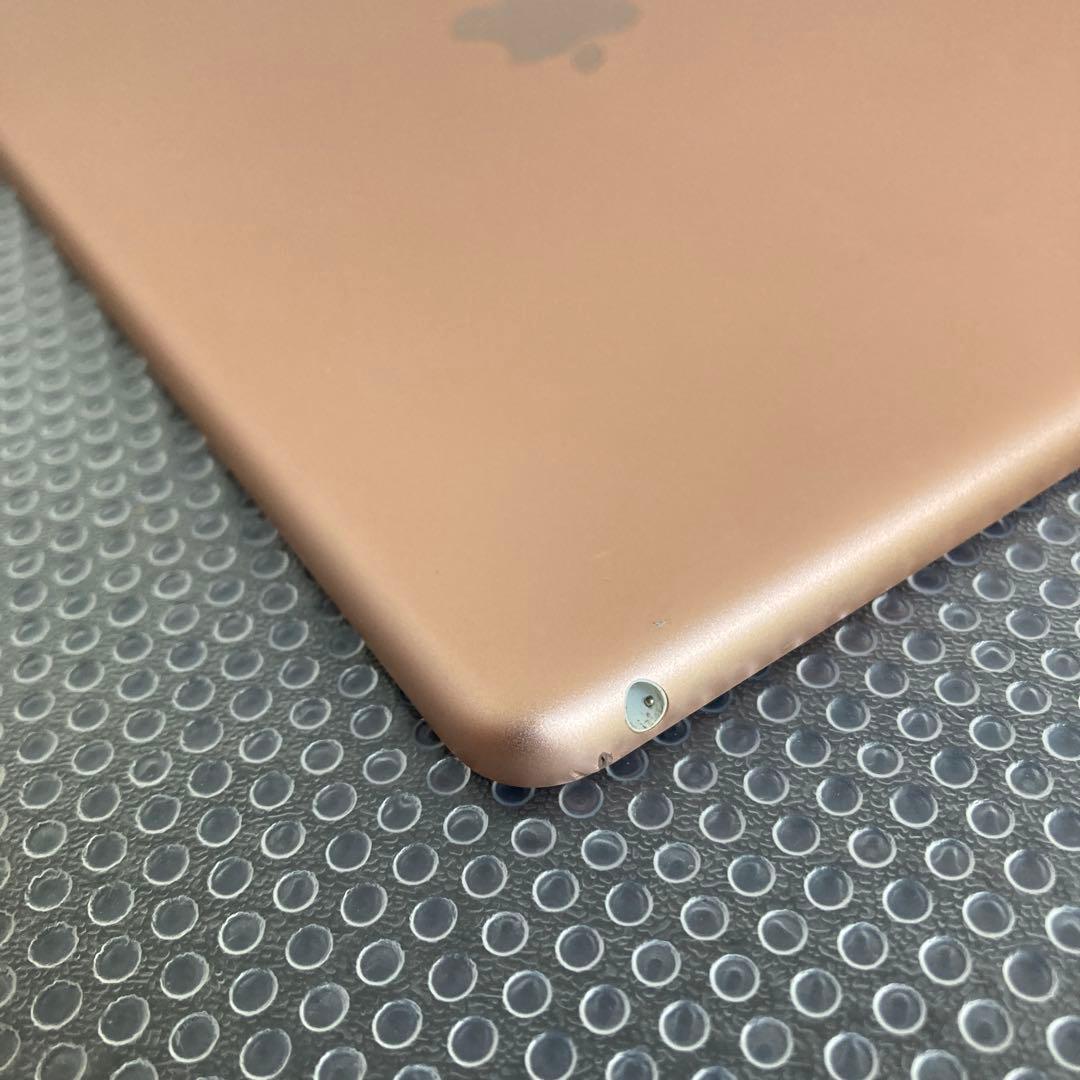 1019 電池最良好☆比較的美品☆iPad6 第6世代 32GB WIFIモデル