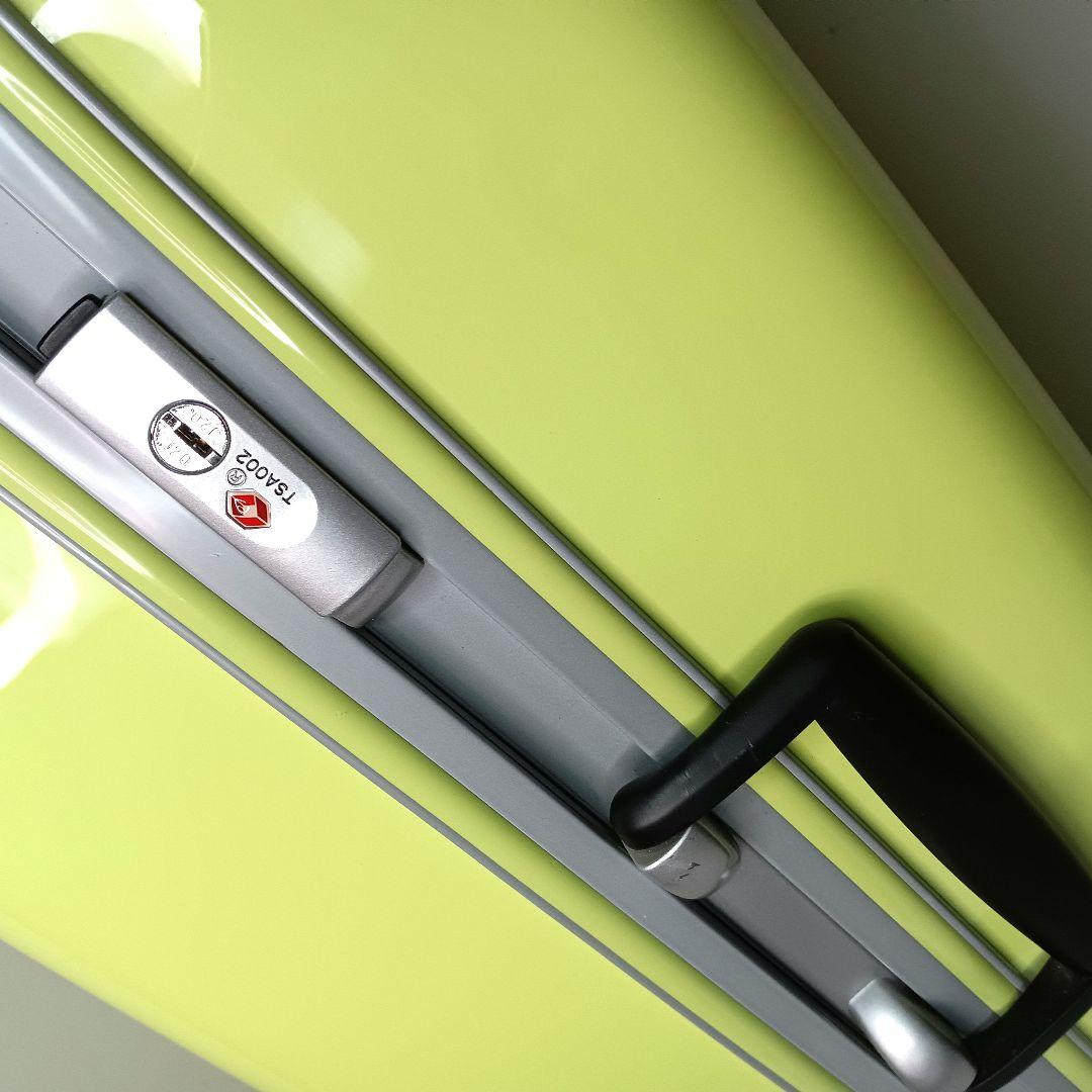 大型キャリーケース TSAロック付き　ライムイエロー