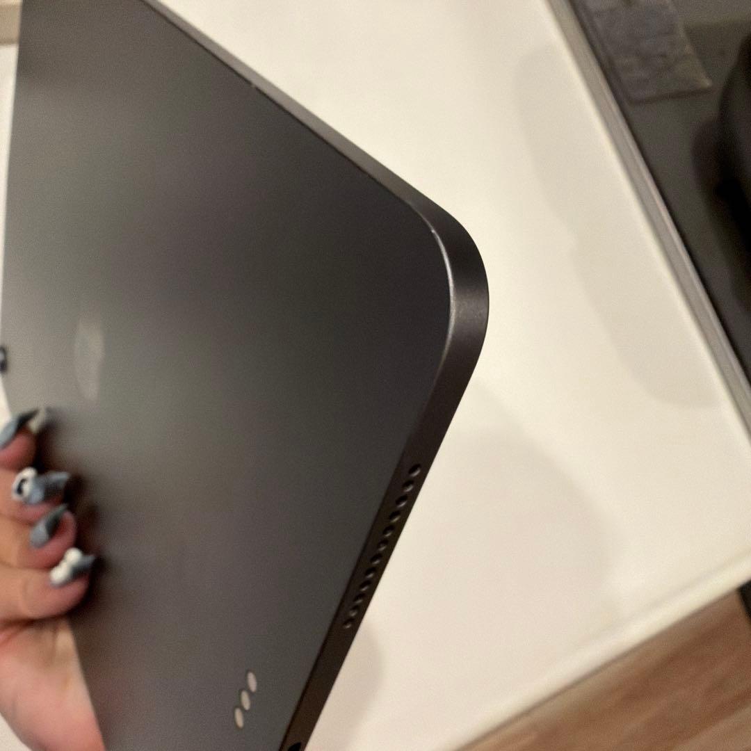 【中古】iPad Air 第四世代10.9インチ スペースグレー 本体