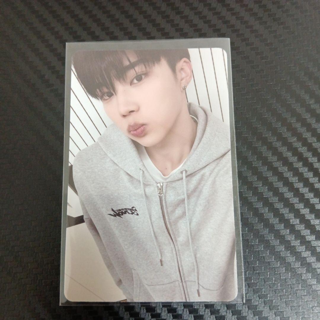 ZEROBASEONE HERE&NOW パーカー 付属トレカ ゴヌク