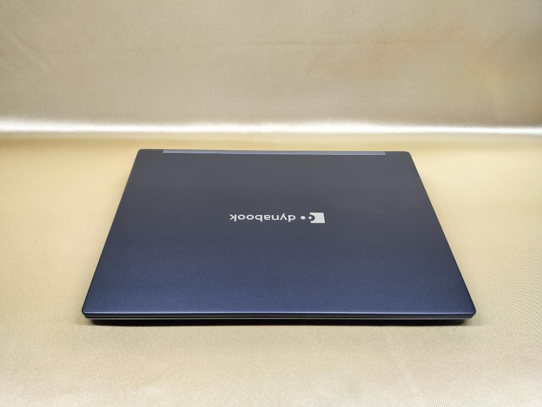 東芝　Dynabook G83/KW　高性能　2023年モデル(K-211)