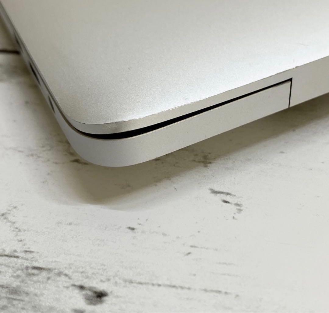 MacBook Pro 16-inch 2019 本体