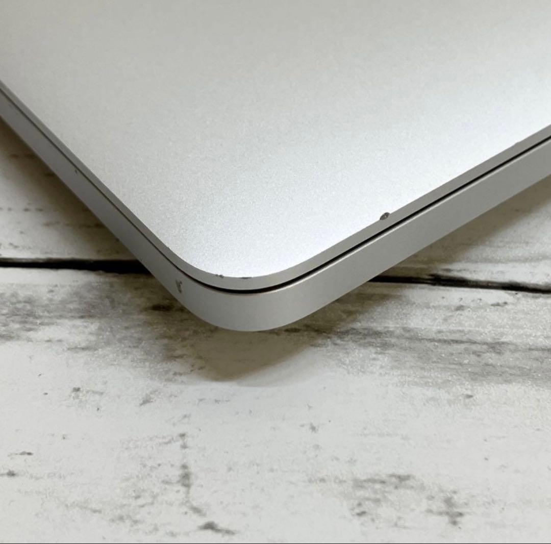 MacBook Pro 16-inch 2019 本体