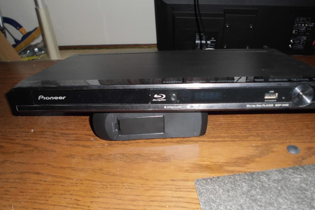 激安価格　シャープ　７０インチ　４Ｋテレビ　大型　３か月使用