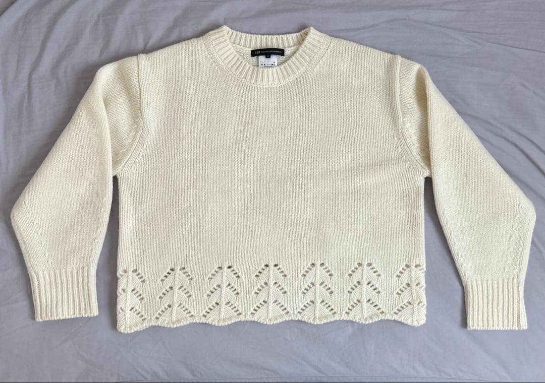 23区レーシーヘムデザイン パフスリーブ ニット　アイボリー　ほぼ未使用