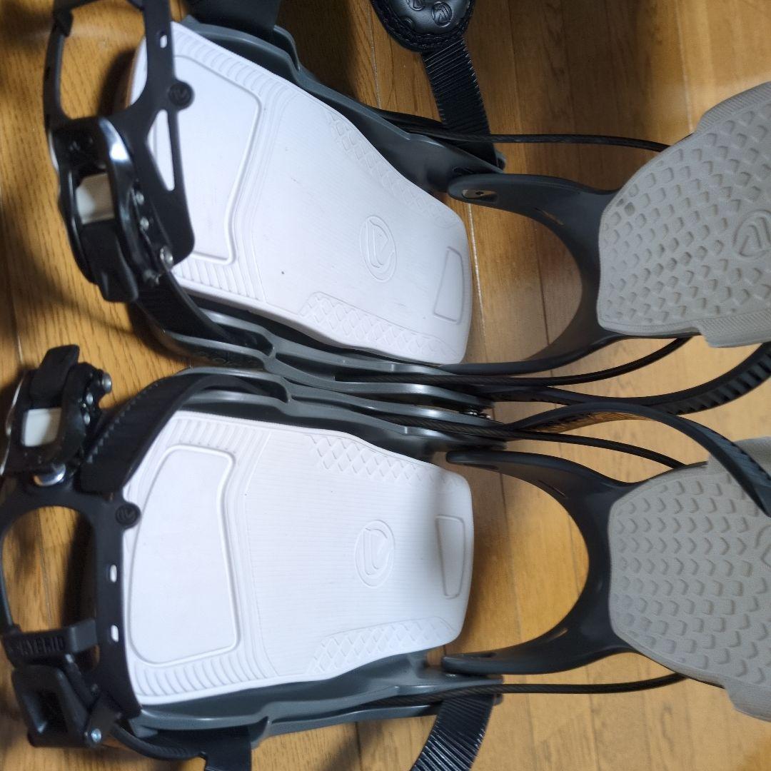 FLOW スノーボードビンディング ブラック/ホワイト