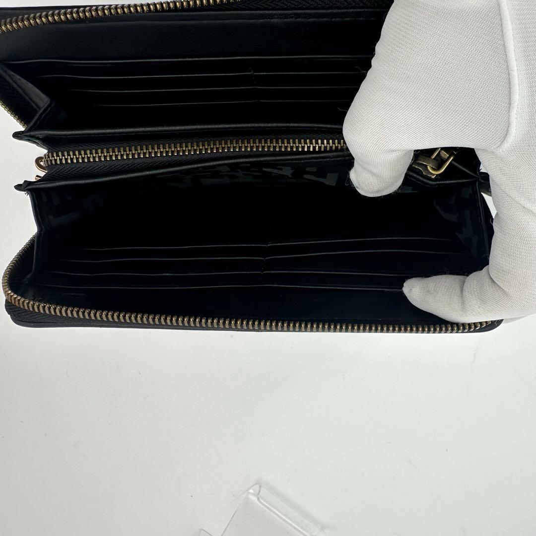 現行　美品　ディーゼル　D-VINA ラウンドジップ　長財布　キルティング　黒