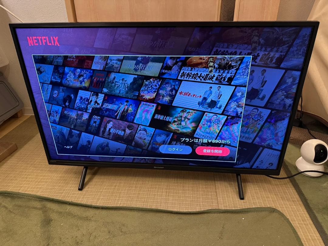 2023年製アプリ内蔵！SHARP シャープ　32型　テレビ 2T-C32EF1