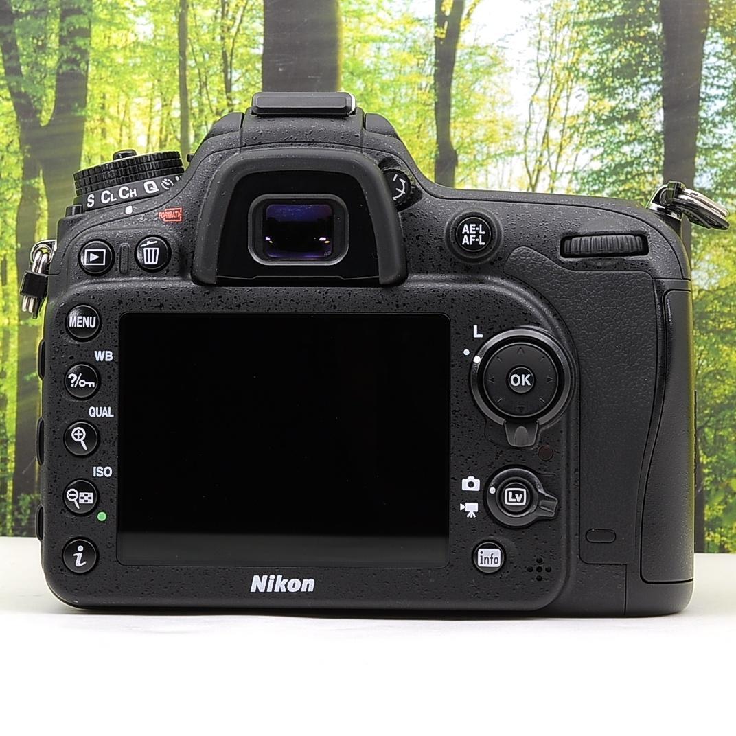 スマホ転送OK☆Nikon D7100 ダブルセット☆高速AFの一眼レフカメラ