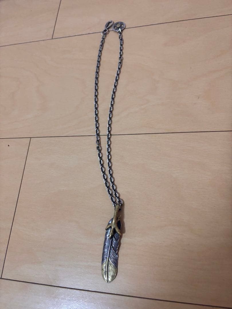 羽根モチーフ ネックレス シルバー ゴールド