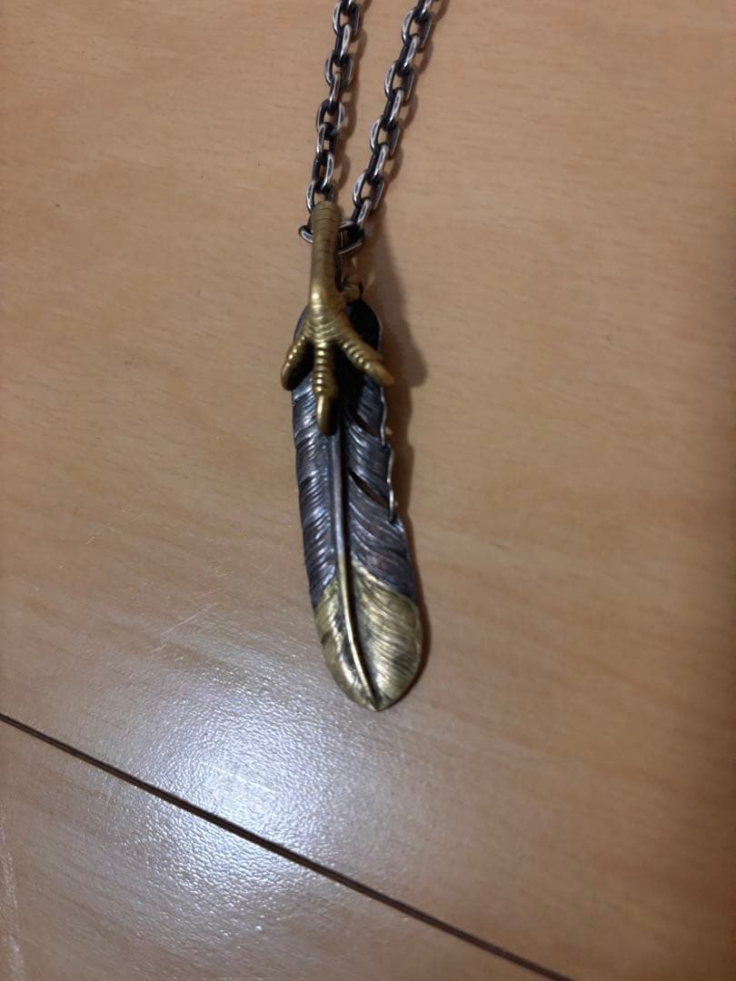 羽根モチーフ ネックレス シルバー ゴールド