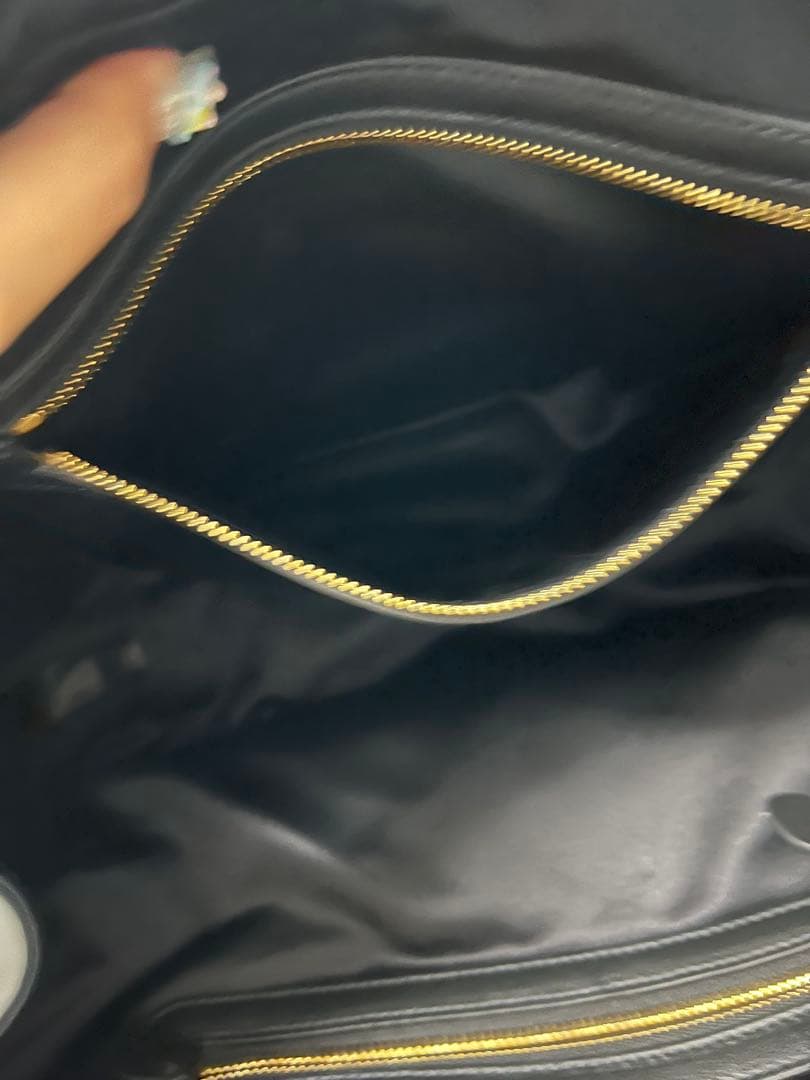 miumiu レザーボーバッグ ラージ