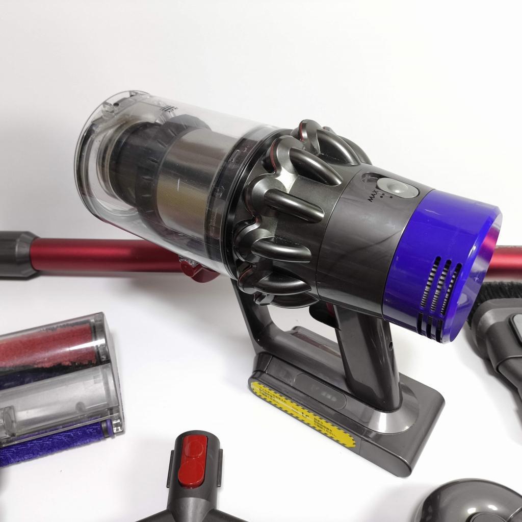 50分動作　ダイソン V10 SV12 サイクロン掃除機 本体と付属品 No13