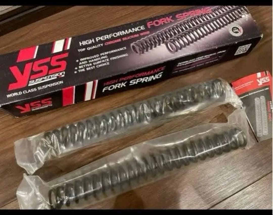 ・トライアンフ ボンネビル T100 YSS フォークスプリング【新品、未使用】