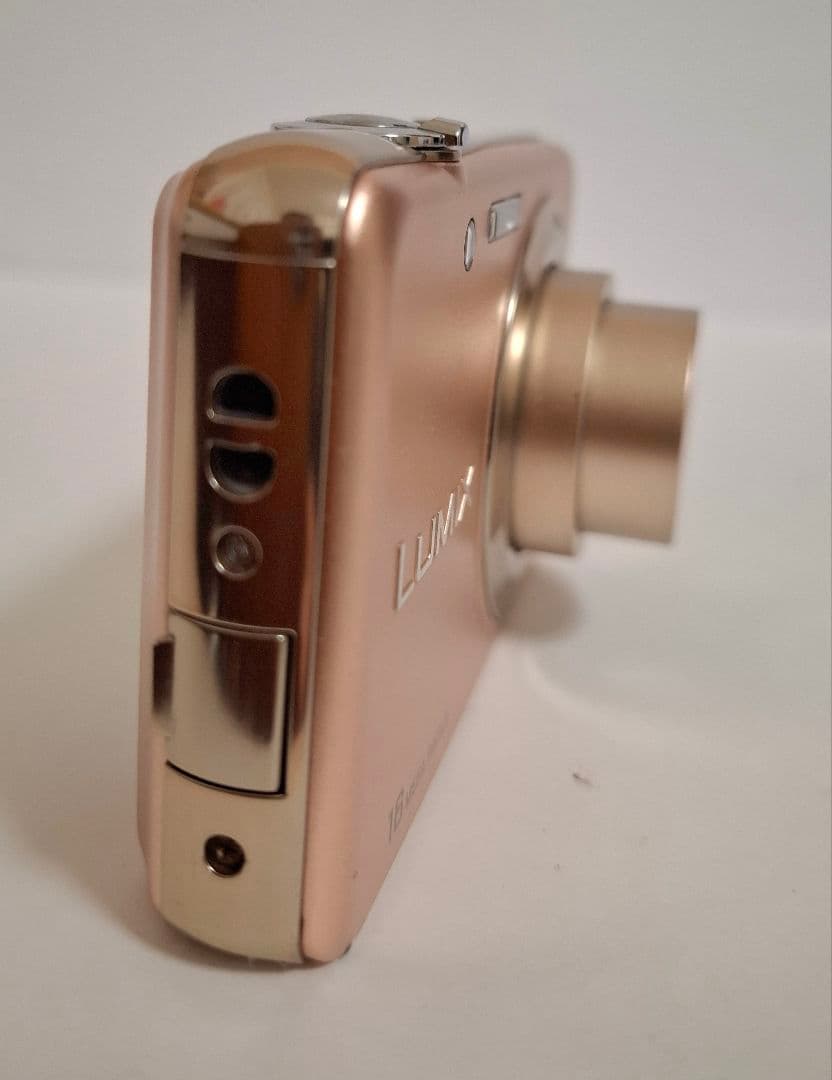 [美品]パナソニック LUMIX DMC-FH7 デジタルカメラ