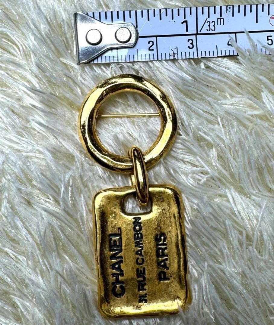 CHANEL シャネル　ブローチ　ゴールド　プレート