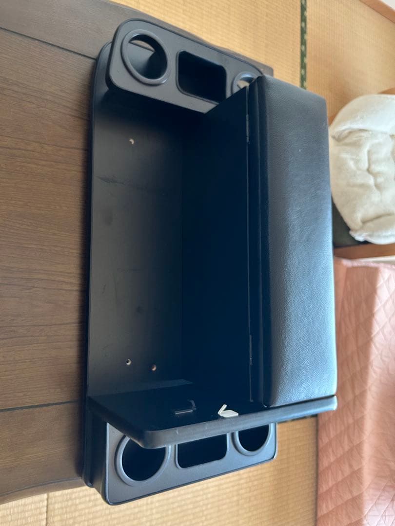 ハイエースセンターコンソール　お値下げ