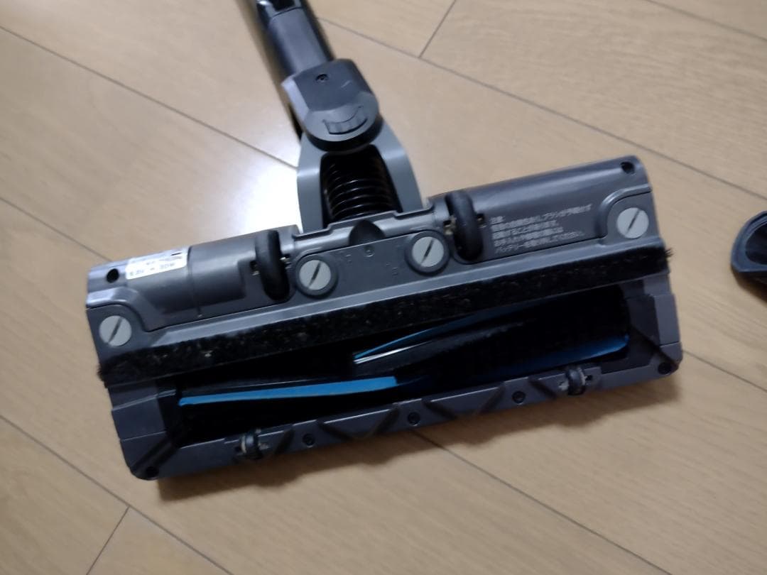 シャーク★コードレスクリーナー★CS100JGR★バッテリーの状態良好★2