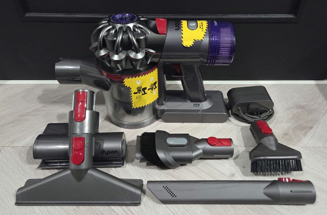 ②ダイソン dyson V8 slim SV10K ハンディクリーナー 42分